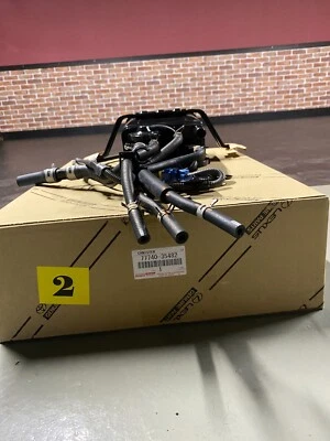 TOYOTA GENUINE 77740-35482  VAPOR CANISTER FOR Toyota 4RUNNER 2001-2002 Foto 1 de 4