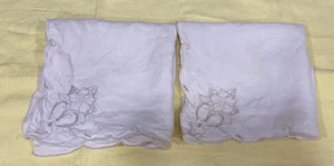 Vintage 2 Embroidered Linenj Napkins  16" x 16" - Picture 1 of 8