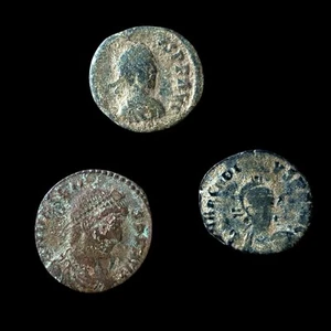 3 antiken römischen Bronzemünzen – Original und authentisch; Roman Coin #216 - Bild 1 von 2