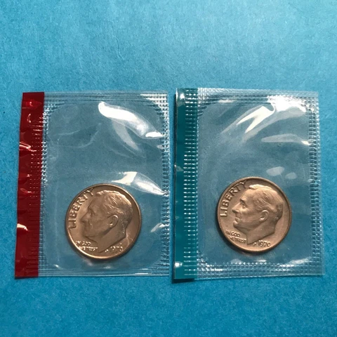 1970 P&D Roosevelt Dime US Mint Cello    **SEE PICS-You will receive these coins Cover