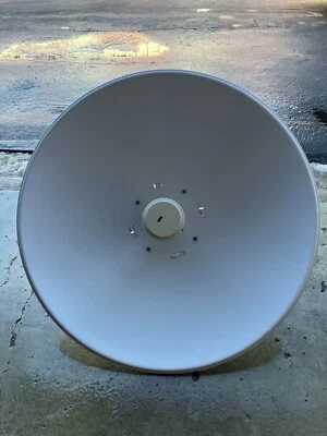 Ubiquiti PowerBeam PBE-5AC-500-US 5GHz high-performance airMAX Bridge 802.11ac - Image 1 of 4
