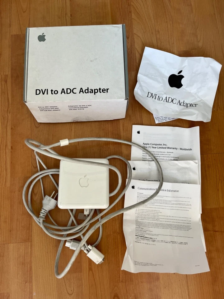 Apple DVI to ADC Adapter in Originalverpackung mit 2 x Kabel gebraucht - Bild 1 von 4