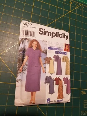 Simplicity Full Figure Solutions 5975 Hoax - Image 1 of 2