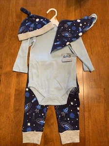 Miniville Boy’s 4 Piece 12M One Piece Shirt,Pants,Hat,Bib Space Theme New - Picture 1 of 8