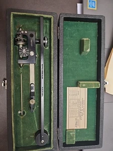 Planimetro compensativo Keuffel & Esser KE vintage modello 4236 con disegno custodia - Foto 1 di 3