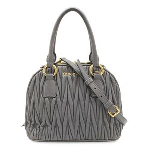 MIU MIU Matelasse gerafft grau Leder Handtasche Schultertasche Original aus Japan - Bild 1 von 9