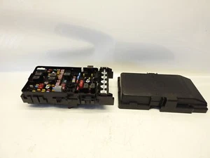 2016-2018 Jeep Cherokee Power Distribution Center Fuse Box 68264530AD OE - Picture 1 of 9