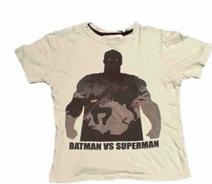 BATMAN VS SUPERMAN Gap Kids + JUNK FOOD Short Sleeve T Shirt Size S - 6/7 - Picture 1 of 3