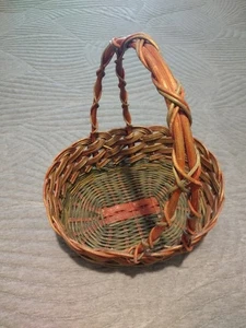 Großer Weidenkorb Weihnachten rot und grün Vintage rustikal Bauernhaus mit Henkel - Bild 1 von 7