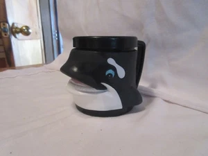 Vintage Orca Killerwal schwarz & weiß Plastikbecher - Bild 1 von 3