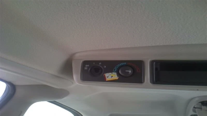 Base de control de temperatura trasera compatible con 01-05 MONTANA 25643078 Foto 1 de 4