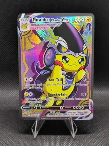 TARJETA COSPLAY PIKACHU POKEMON MIRAIDON NUEVA COLECCIÓN HOLO PRISMA Genial Fan Art - Imagen 1 de 1