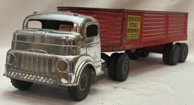 Vintage 50's Structo Steel Company Chrome Semi Truck w Red Trailer, 20" - Image 1 of 4