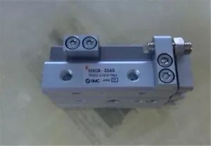 1Pz Scivolo Pneumatico Smc MXQ8-20AS Nuovo fu - Foto 1 di 2