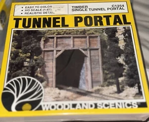HO Scale Woodland Scenics Timber Single Tunnel Portal #C1254 BNOS - Picture 1 of 2