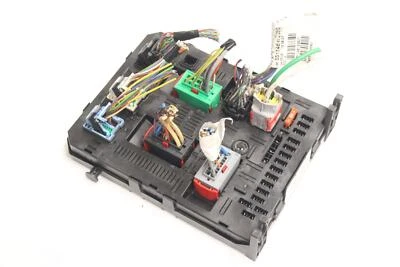 Peugeot 307 SW 1.6HDI Fuse Box Fuse Control Unit Module 9660105980 - Image 1 of 4