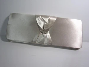 NEW Benjamin Walk Loretta, Evening, Prom, Handbags, Clutch, Rhinestone Purses - Picture 1 of 5