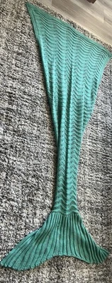 Acogedora manta tejida cola de sirena crotchet estilo afgano azul azulado multicolor Foto 1 de 4