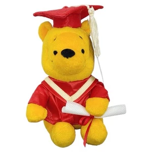 Disney Winnie the Pooh Graduación 6" Peluche Gorra Y Vestido Peluche Nuevo Con Etiquetas - Imagen 1 de 4