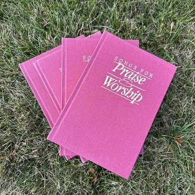 Songs for Praise and Worship 1992 Finest Word Music Songbook - Image 1 of 4