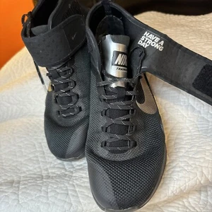 Nike Womens Air Zoom Strong 2 Selfie AH8195-001 Black Sneaker Shoes Size 9.5 - Picture 1 of 7