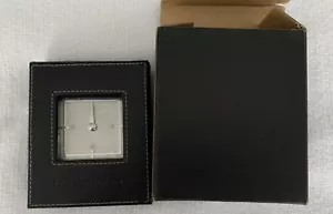 NY KNICKS LEDER SCHREIBTISCHUHR IN BOX MSG NBA BASKETBALL NEW YORK SCHWARZ LIMITIERT - Bild 1 von 6
