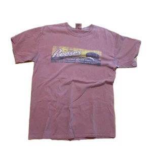 Reese's T-Shirt Mens Size Medium Chocolate Candy Peanut Butter Travis Scott - Picture 1 of 3