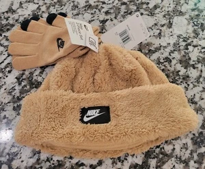 Neu mit Etikett $ 38 Nike - Hanf/Hellbraun - kuschelige pelzige Mütze & Handschuhe 2-teiliges Set Größe 8/20 Jugendliche - Bild 1 von 3