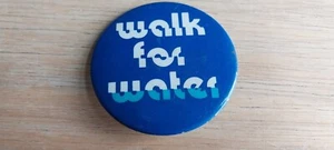 Walk For Water Pin Bastian Brothers Rochester NY blau weiß aqua - Bild 1 von 4