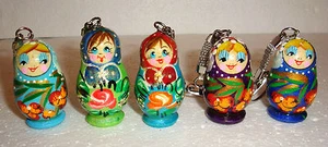 PRETTY AND CUTE~ RUSSIAN NESTING DOLL STYLE ~KEY CHAIN ~WOOD~NEW - Picture 1 of 7