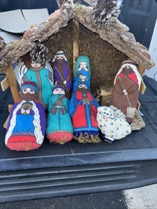 Folk Art Nativity Set Handmade Fabric Stuffed 8 Piece Christmas And Stable - Picture 1 of 6