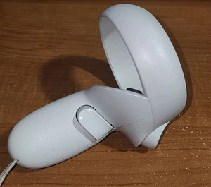 Oculus Meta Quest 2 VR Controller Only (Left Hand) - Picture 1 of 3