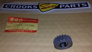 NOS 17451-14100 RM125 X 1981 Genuino Suzuki 19T Bomba de Agua Engranaje de Transmisión - Imagen 1 de 7
