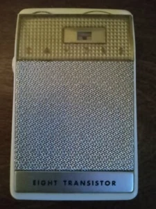 Working Candle PTR-85c Transistor Radio, 2 chips on one side - Picture 1 of 3