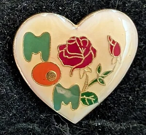 Vintage Emaille Herz Mama Rose Hut Pin Größe 1" hoch x 1" breit - Bild 1 von 1