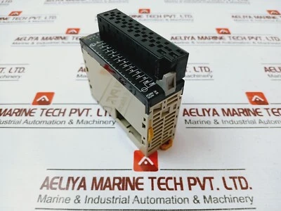 OMRON CJ1W-OC211 Output Unit AC250V DC24V 2A - Image 1 of 4