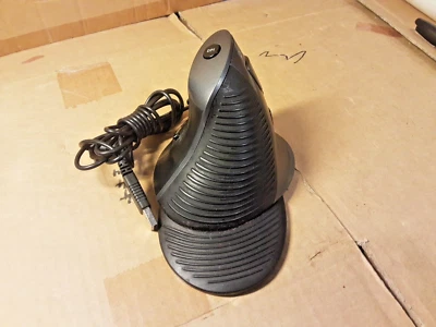 Delux M618 Ergonomic Wired Vertical Optical Mouse - Image 1 of 4