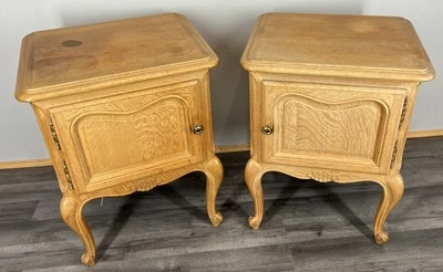 French Vintage Oak Bedside Tables Pair Cupboards Cabinets Carved LOT 3926 - Image 1 of 4