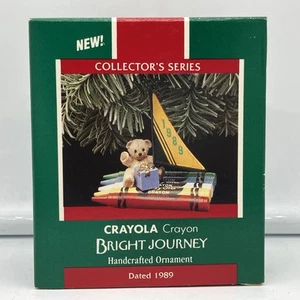 1989 Hallmark Andenken Crayola Bright Journey Weihnachtsschmuck - KOSTENLOSER VERSAND - Bild 1 von 4