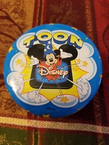 Reloj de cuarzo Disney Mickey Mouse Toon en lata - Imagen 1 de 3