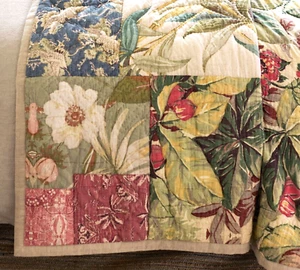 Pottery Barn Lanai Island Reversible King Quilt & 3 Euro Shams, Hawaiian - Picture 1 of 11