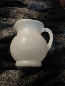 Vintage 1980's Kool Aid Man 2 Quart Plastic Pitcher 7.5" Tall - Picture 1 of 4