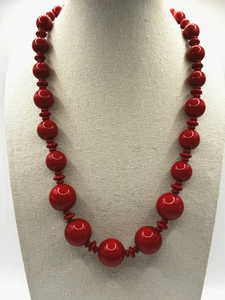 Cherry Red Graduated Ball And Disc Acrylic Beaded Necklace 22 Inch - Picture 1 of 22
