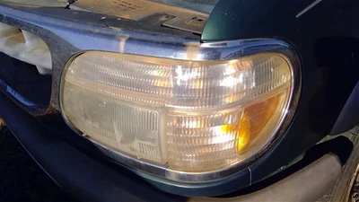 Luz de giro de lámpara de estacionamiento/esquina del conductor para Ford Explorer 95-01 OEM Foto 1 de 4