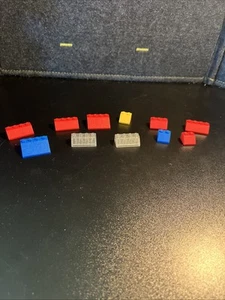 Vintage Lego Dach Stücke Lot von 11 blau, rot, gelb, transparent - Bild 1 von 3
