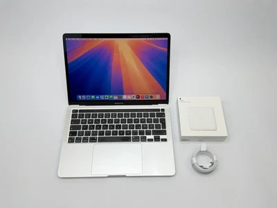 Apple MacBook Pro Retina 13,3“ M1 8C CPU 8C GPU 512 GB SSD 16 GB Ram 2020 Silber - Bild 1 von 4