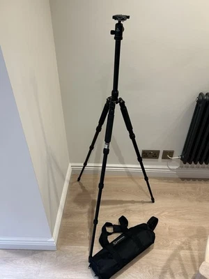 Giotto's MH 5310 Ball and Socket Tripod Head with Quick-Release Plate - Image 1 of 3