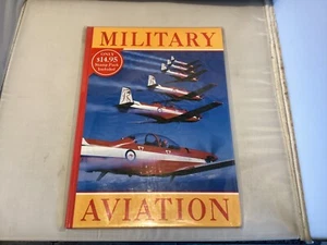 AUSTRALIA POST MILITARY AVIATION BOOK /STAMPS 1996 ( STAMPS MINT MNH ) - Picture 1 of 9