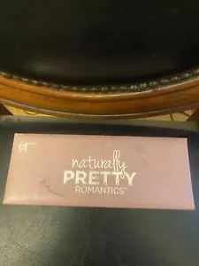 It Cosmetics Naturally Pretty Romantics Matte Luxe Eyeshadow Palette 15 Color - Picture 1 of 4