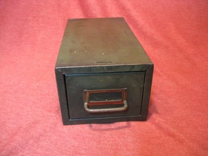 Scatola portadocumenti vintage metallo singolo cassetto 3x5 COMPLETA DI VECCHIE RICETTE PERSONALI - Foto 1 di 21
